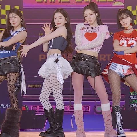 Cover of Chu~♡ (Live) [Cover] by Red Velvet