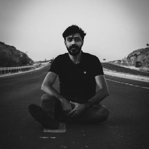 Cover of enta eh by Hijazi