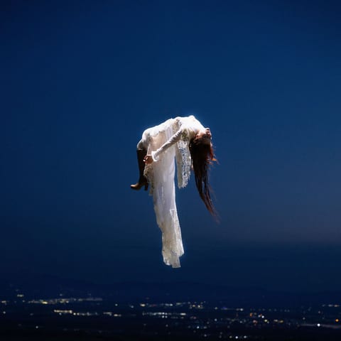 Cover of Луна by MONA