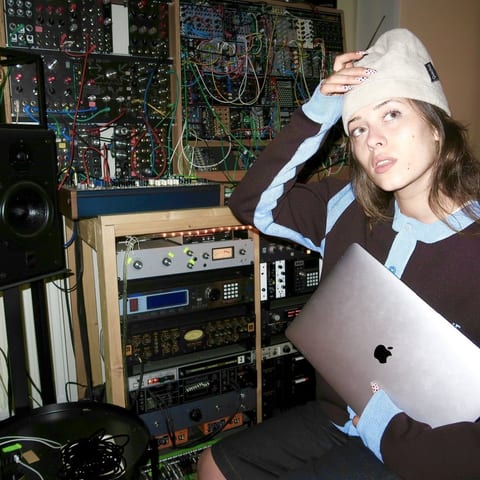 Cover of Connerie - notinbed remix by ILIONA