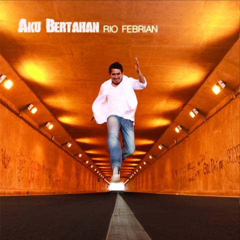 Cover of Aku Bertahan by Rio Febrian